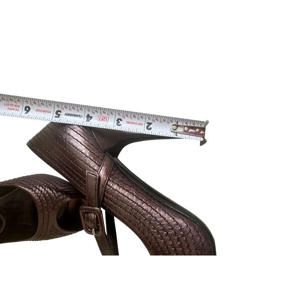 VALENTINO GARAVANI Bronze Leather Mary Jane Heels Size 36 - Picture 10 of 10